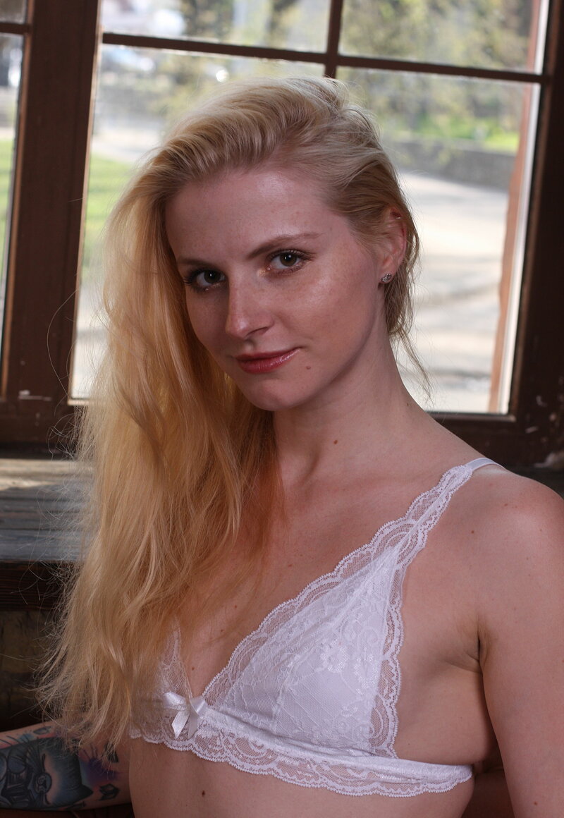 Инна, 25